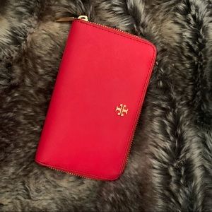 Tory Burch Emerson Mini Continental Wallet